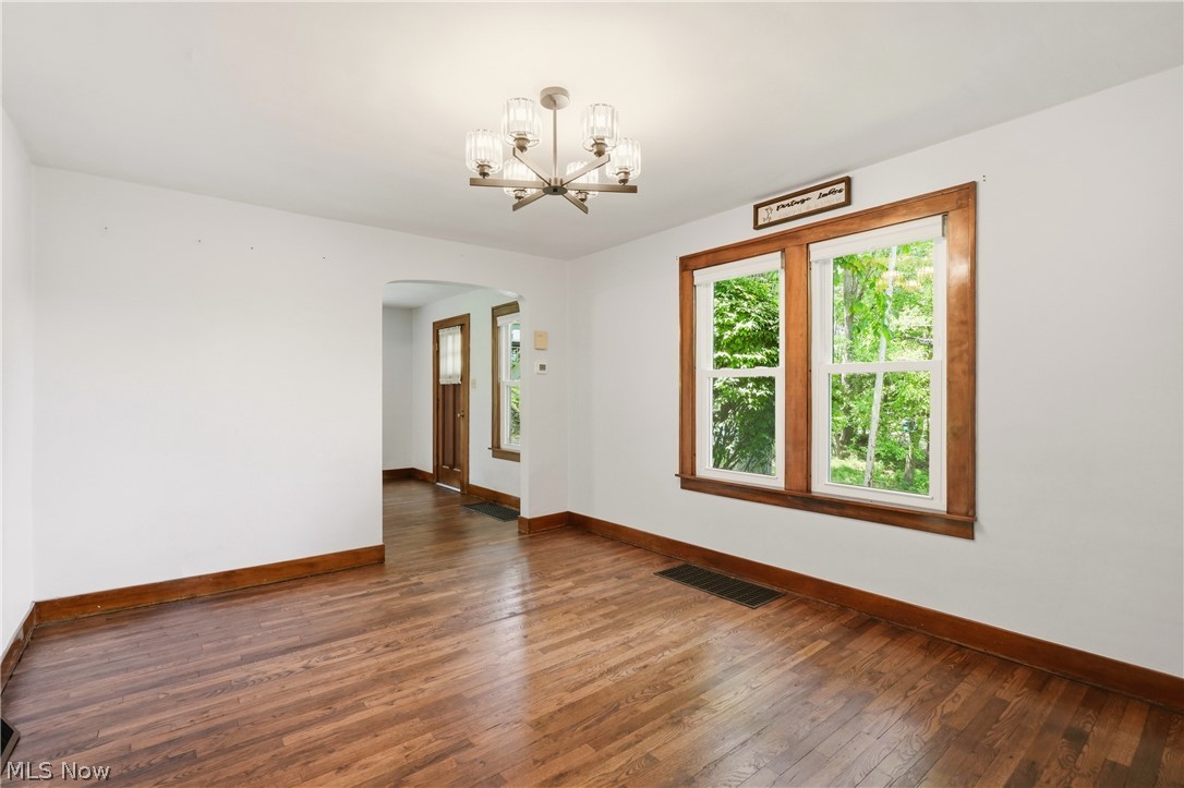 256 Uhl Drive Akron OH 44319