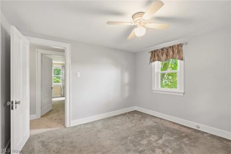 256 Uhl Drive Akron OH 44319