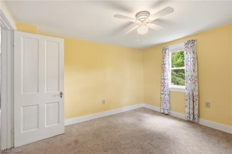 256 Uhl Drive Akron OH 44319