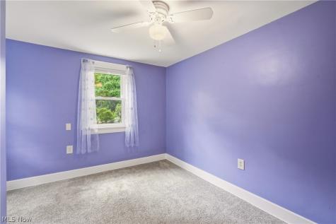 256 Uhl Drive Akron OH 44319