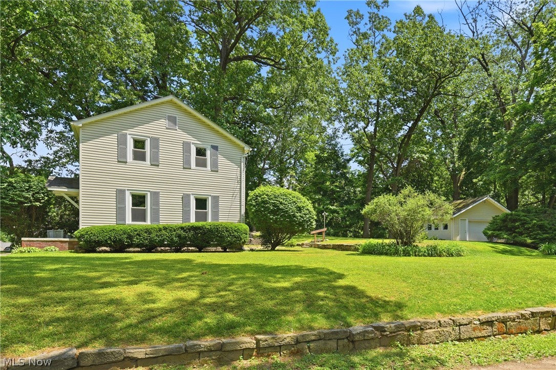 256 Uhl Drive Akron OH 44319