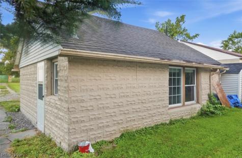 153 N Dunlap Avenue Youngstown OH 44509