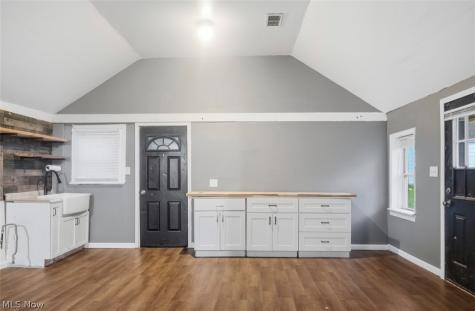 153 N Dunlap Avenue Youngstown OH 44509