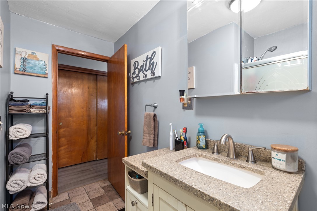 262 Quincy Lane Tiltonsville OH 43963