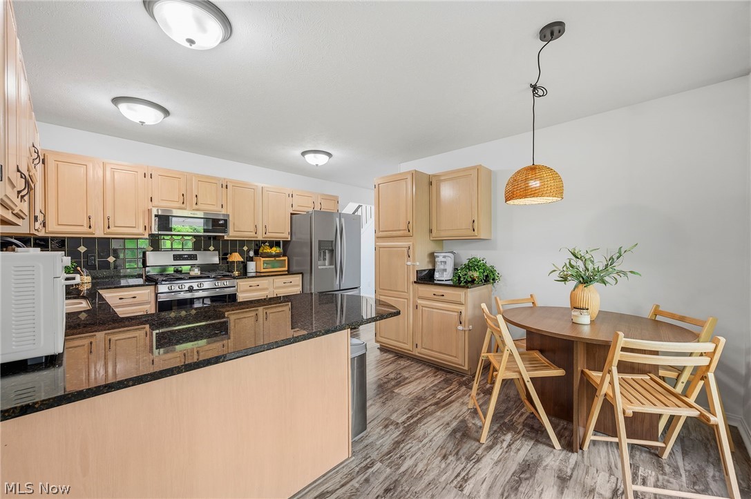 18976 Thorpe Road Chagrin Falls OH 44023