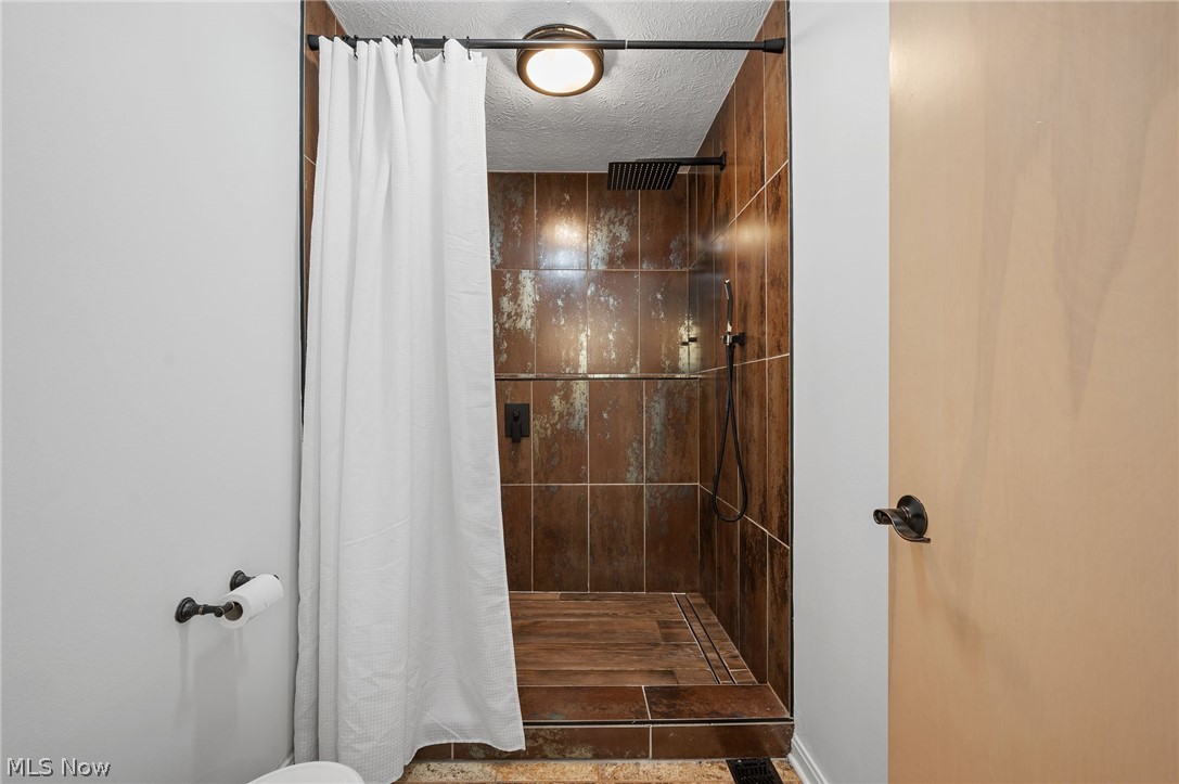 18976 Thorpe Road Chagrin Falls OH 44023