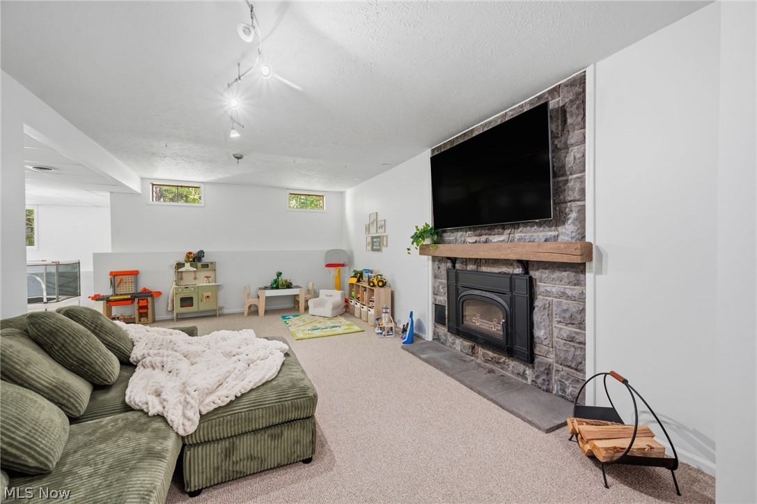 18976 Thorpe Road Chagrin Falls OH 44023