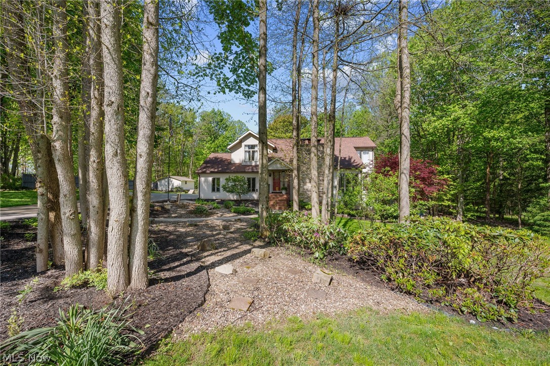 18976 Thorpe Road Chagrin Falls OH 44023