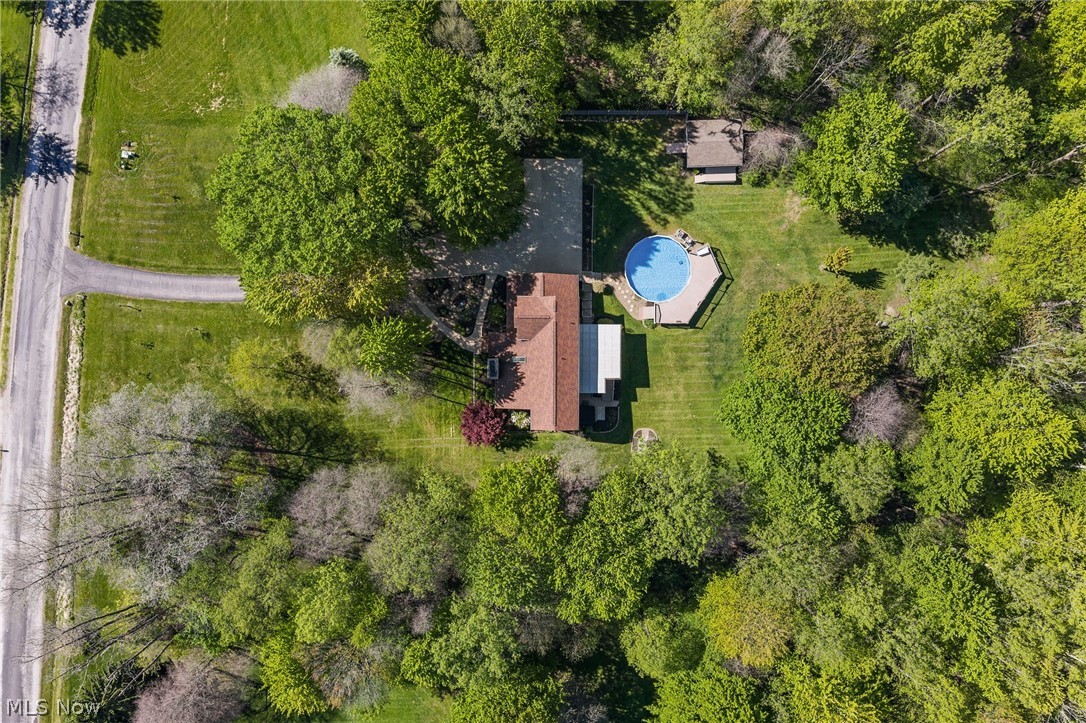 18976 Thorpe Road Chagrin Falls OH 44023