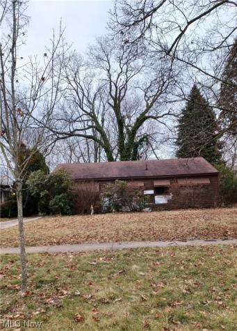1338 Frederick Akron OH 44320