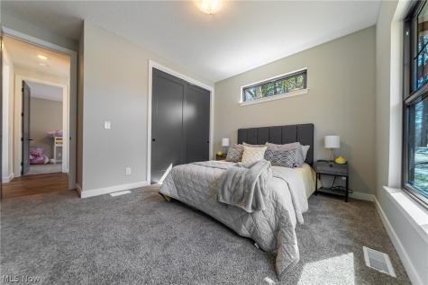 23425 Bryden Road Shaker Heights OH 44122