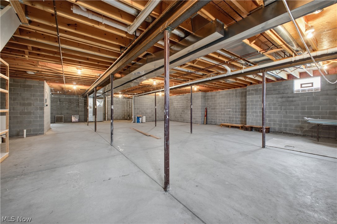 892 Mayfield Drive Boardman OH 44512