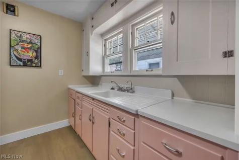 3297 W 131st Street Cleveland OH 44111