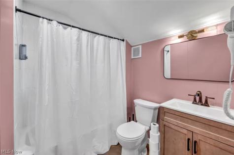 3297 W 131st Street Cleveland OH 44111