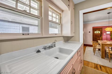 3297 W 131st Street Cleveland OH 44111