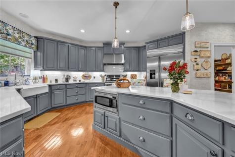 19322 Araglin Court Strongsville OH 44149