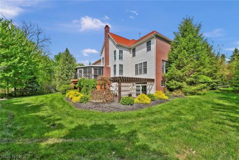 19322 Araglin Court Strongsville OH 44149