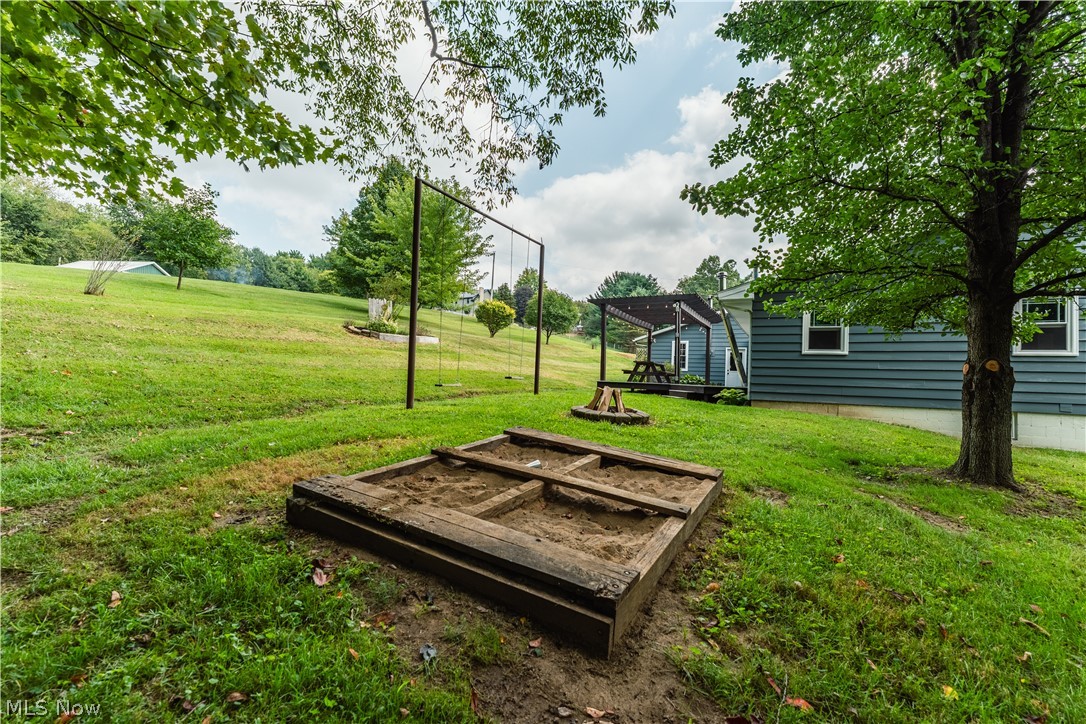 6887 Township Road 310 Millersburg OH 44654