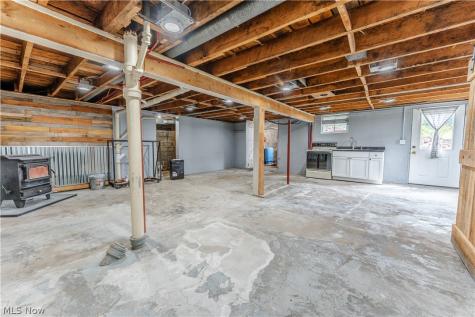 6887 Township Road 310 Millersburg OH 44654