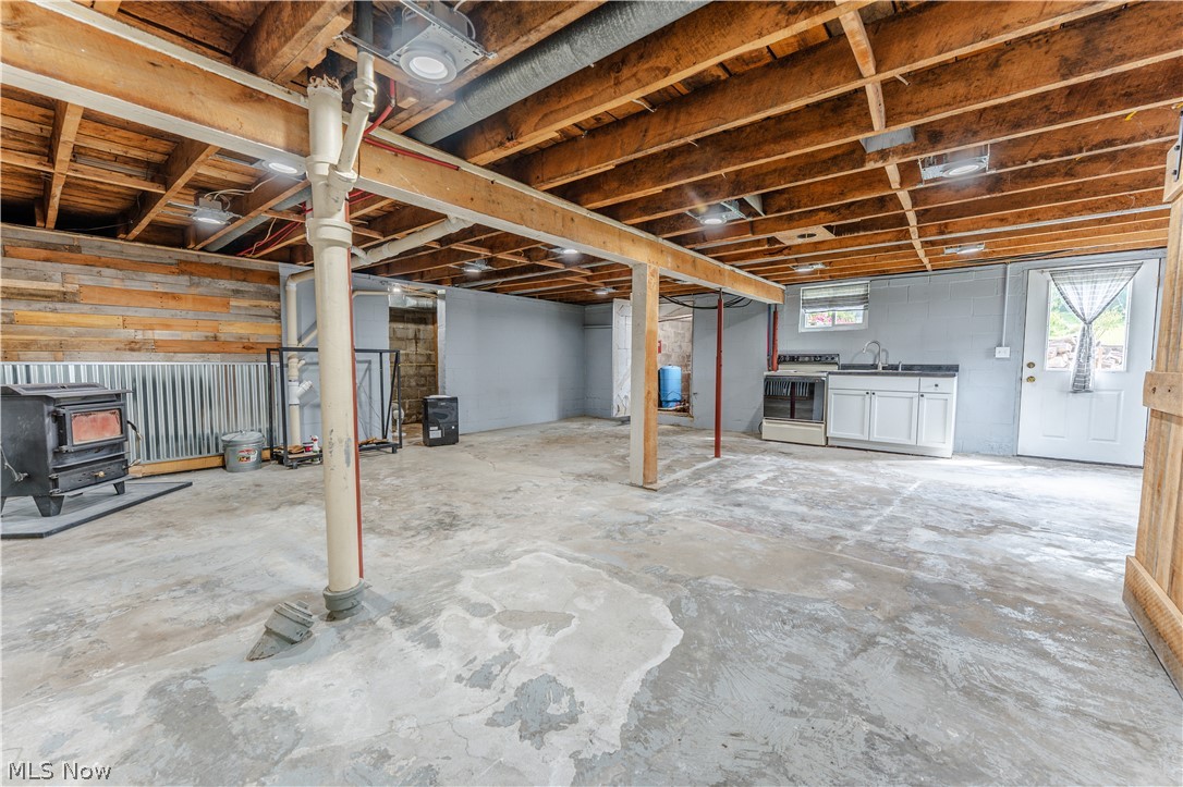 6887 Township Road 310 Millersburg OH 44654