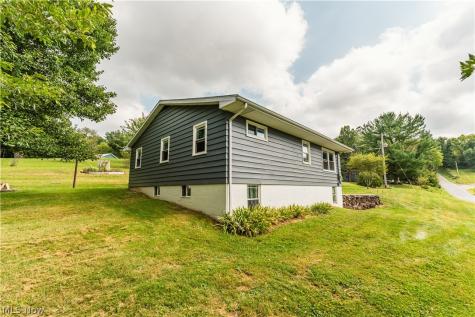 6887 Township Road 310 Millersburg OH 44654
