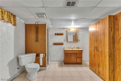 6676 Mackenzie North Olmsted OH 44070