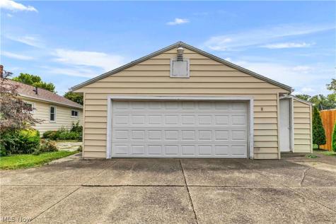 6676 Mackenzie North Olmsted OH 44070