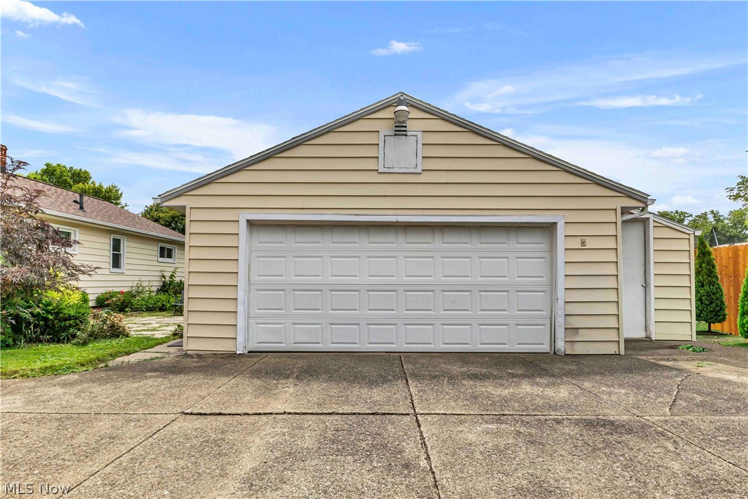 6676 Mackenzie North Olmsted OH 44070
