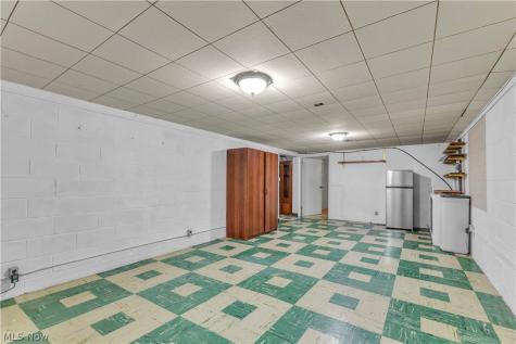 6676 Mackenzie North Olmsted OH 44070