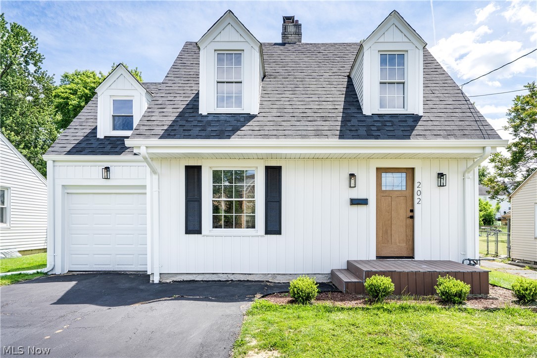 202 Morrison Street Struthers OH 44471