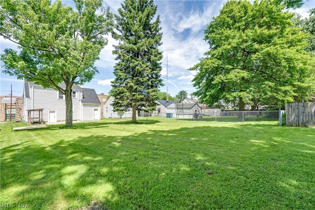 202 Morrison Street Struthers OH 44471