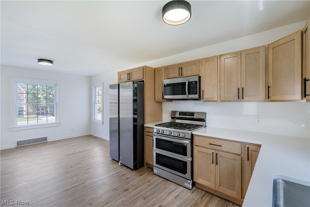 202 Morrison Street Struthers OH 44471