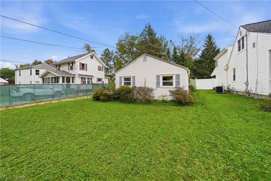 155 Hawk Avenue Akron OH 44312
