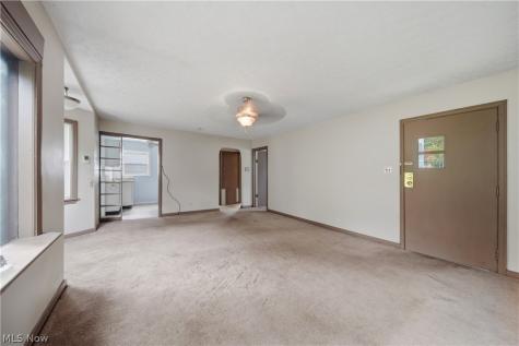 155 Hawk Avenue Akron OH 44312