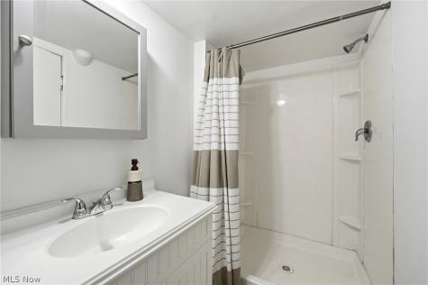 29963 Phillips Avenue Wickliffe OH 44092