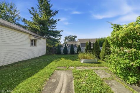 29963 Phillips Avenue Wickliffe OH 44092