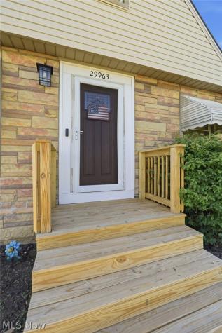 29963 Phillips Avenue Wickliffe OH 44092