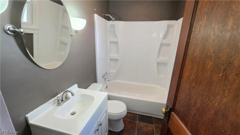 2487 Chestnut Street Steubenville OH 43952