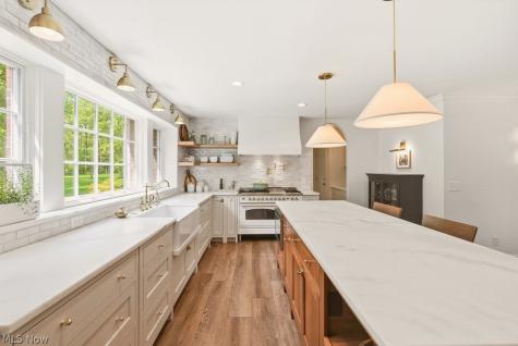 9026 Frost Lane Brecksville OH 44141