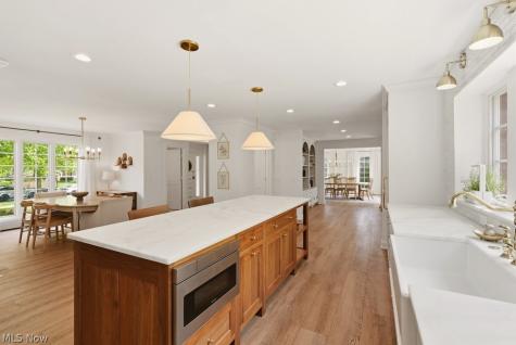 9026 Frost Lane Brecksville OH 44141