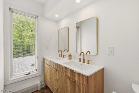 9026 Frost Lane Brecksville OH 44141