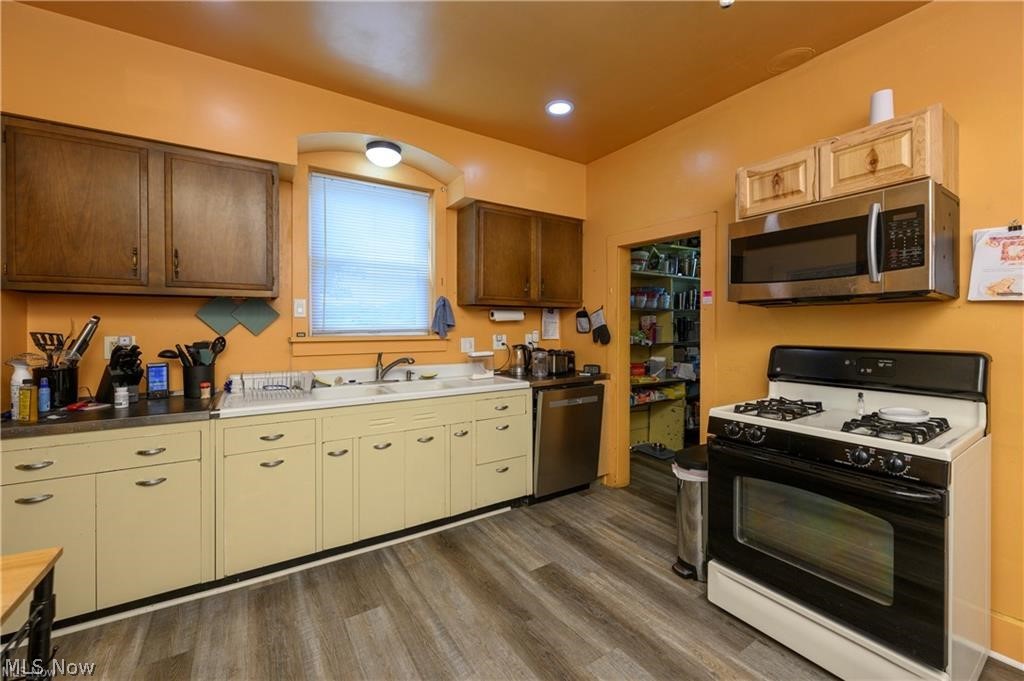 372 Park Avenue SW Bolivar OH 44612