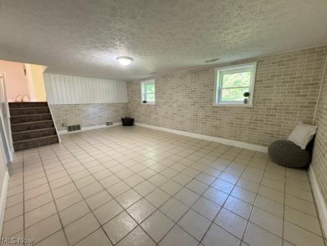 7068 Woodell Avenue NE Canton OH 44721