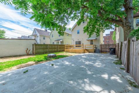 3525 W 129th Street Cleveland OH 44111