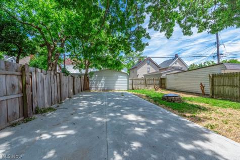 3525 W 129th Street Cleveland OH 44111