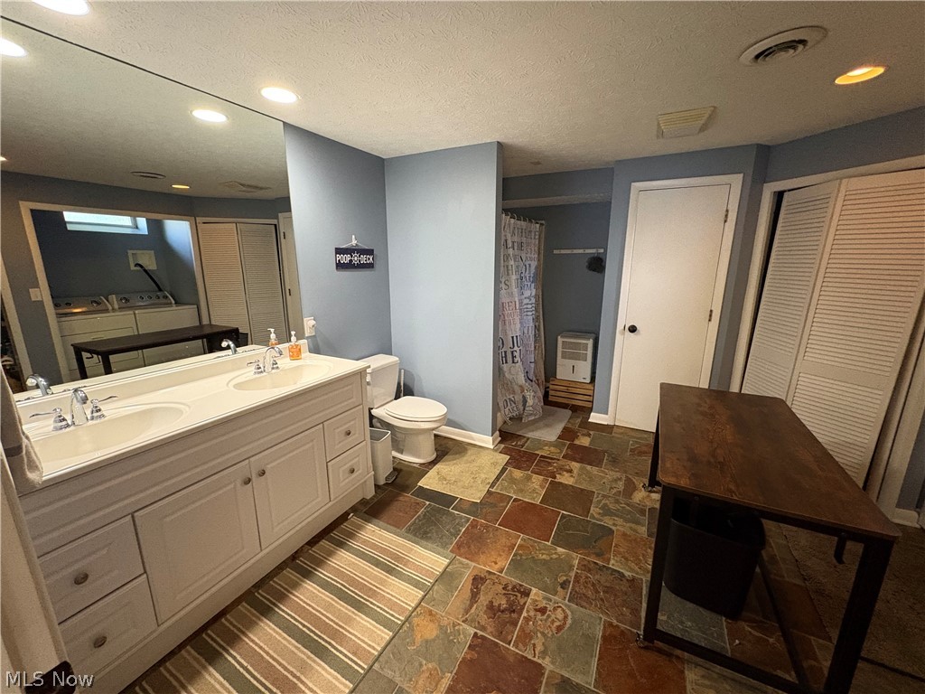 2396 Plum Creek Drive Roaming Shores OH 44084