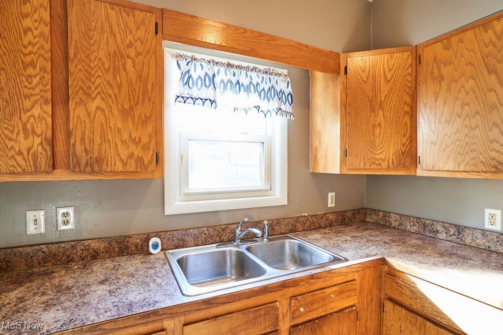 990 Baird Street Akron OH 44306