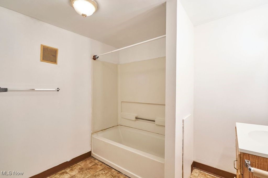 990 Baird Street Akron OH 44306