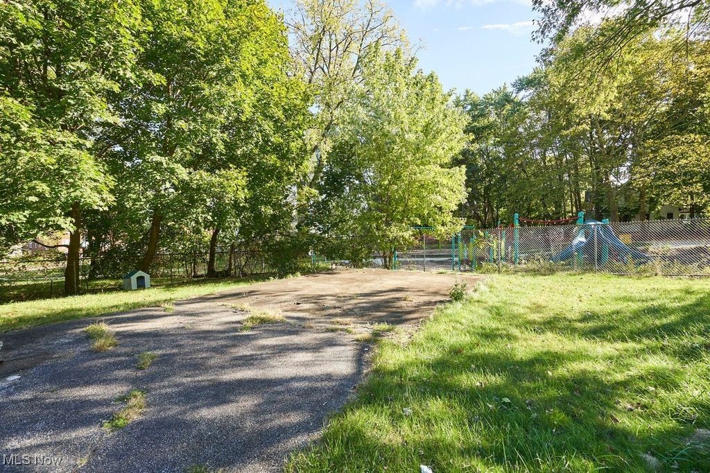 990 Baird Street Akron OH 44306