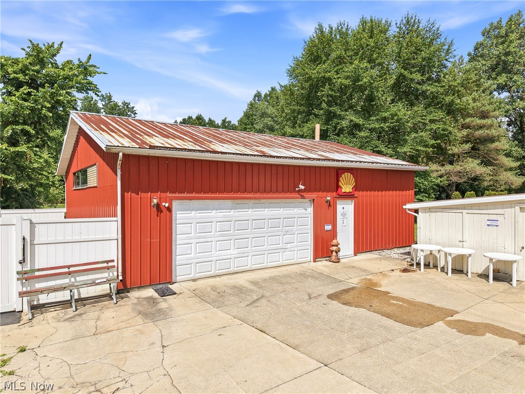 1624 N Main Street Niles OH 44446